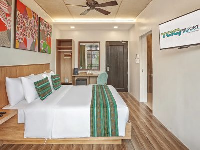 Tahanan - King Size Bed (1)